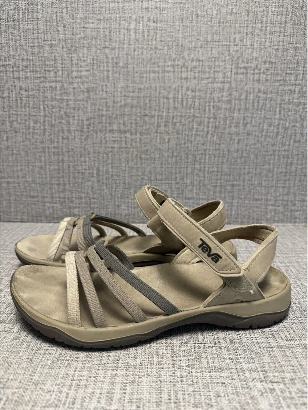 Teva Sandals Womens Sz 8 Taupe Elzada Strappy Casual Hiking Outdoors Comfort